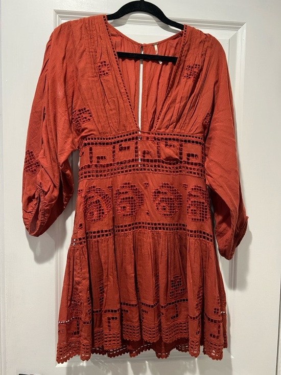 Free People Dresses & Skirts - Free People Rust V-Neck dress with Crochet Trim